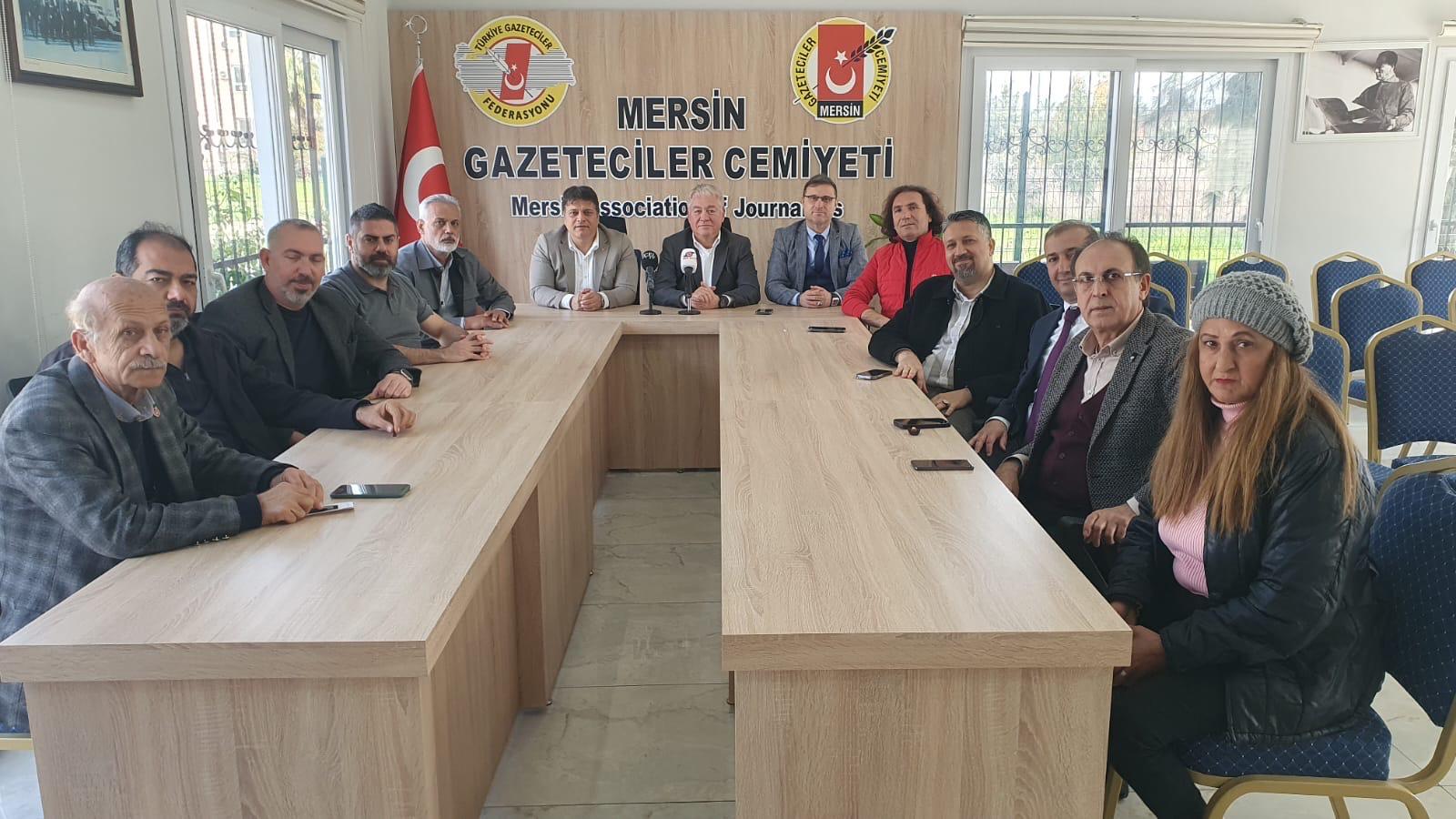 Gazetciler cemiyetine hayirli olsun ziyareti