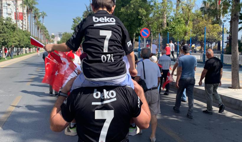Cumhuriyetimizin 100.yılını kutlamak için STK’lar ile Cumhuriyet Yürüyüşüne katıldık. Mersin’de dernekler arasında spor derneği olarak tek katılan derneğimize hem Beşiktaş'ımızın büyük taraftarları hem de diğer takım taraftarları çok büyük ilgi gösterdiler. YAŞASIN CUMHURİYET 29 Ekim 2023